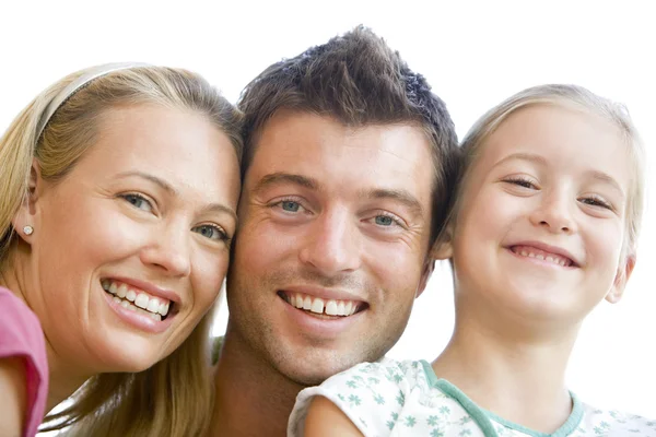 Rodina společně s úsměvem — Stock fotografie
