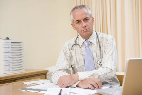 Doctor Laptop Doctor Office — Stock Photo, Image