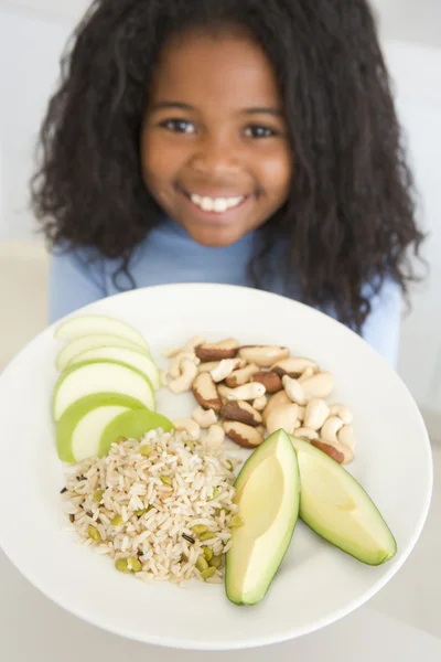 Chica Sosteniendo Plato Alimentos Saludables — Foto de Stock