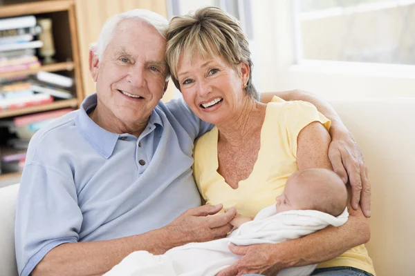 Grandparents Living Room Baby Smiling — Stock Photo, Image