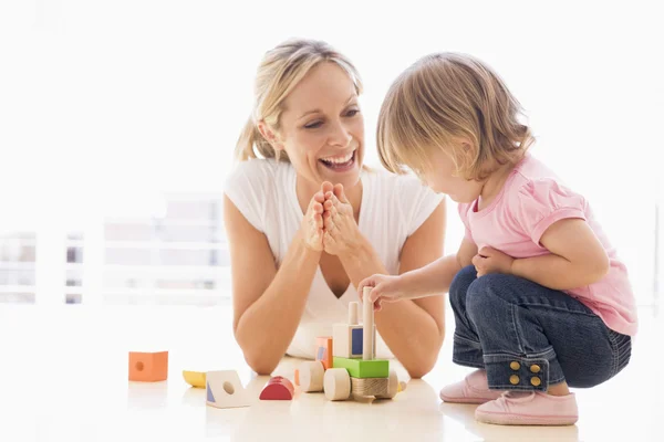 Mother Daughter Indoors Playing Smiling — Stock Photo, Image