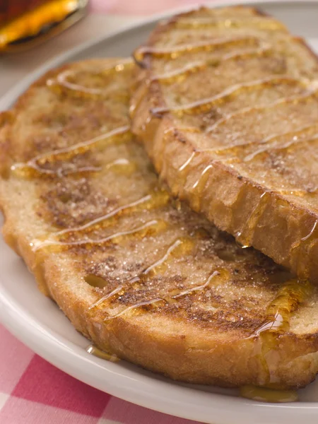 Tarçınlı tost şurubu ile Fransız — Stok fotoğraf