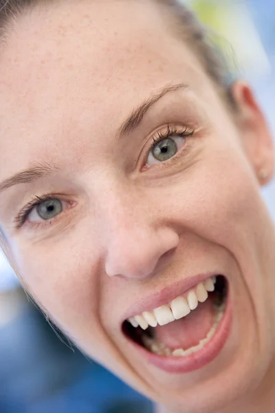 Foto Cabeza Mujer Sonriendo —  Fotos de Stock