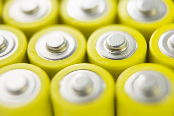 Reihen von Batterien — Stockfoto