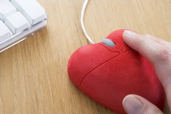 Ratón de ordenador en forma de corazón — Foto de Stock
