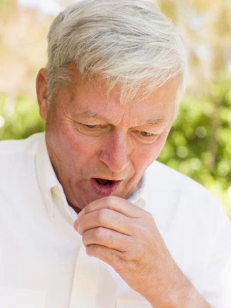 Hombre tosiendo —  Fotos de Stock