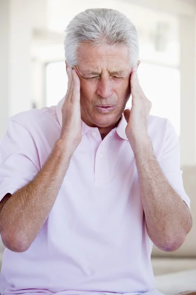 Mann Mit Kopfschmerzen — Stockfoto