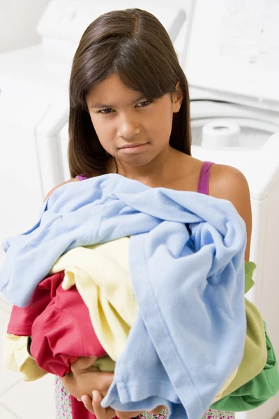 Young Girl Doing Laundry — Stock Photo, Image