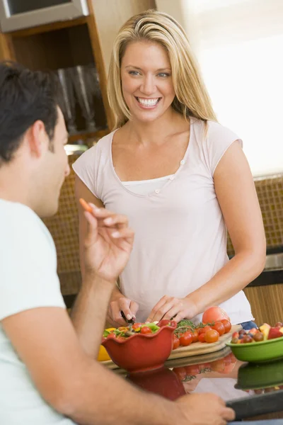 Husband Wife Preparing Dinner — Stock Photo, Image