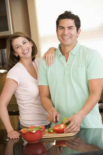 Husband Wife Preparing Meal Mealtime Together — Stock Photo, Image