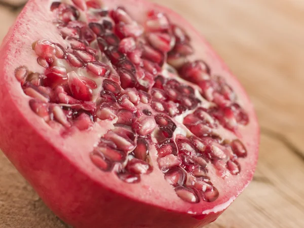 Halved Fresh Pomegranate — Stock Photo, Image