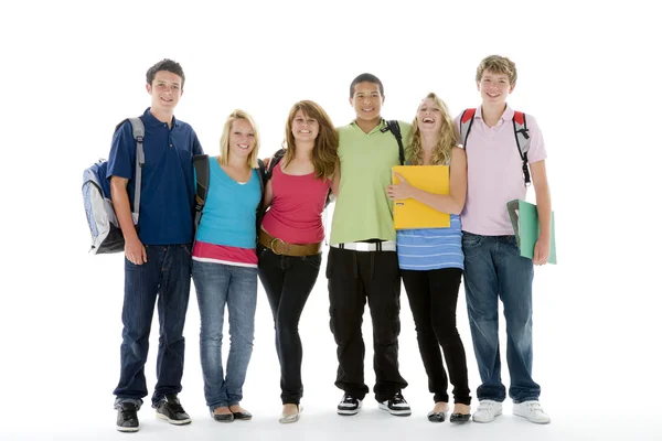 Groepsfoto van teenage school kids — Stockfoto