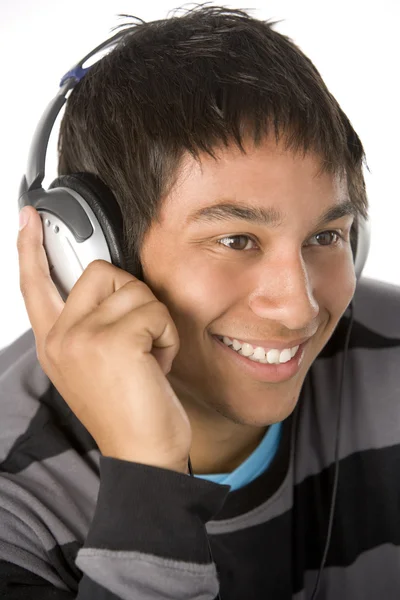 Menino Adolescente Ouvindo Música Fones Ouvido — Fotografia de Stock