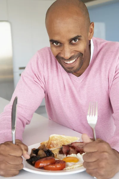 Homem Meia Idade Comendo Café Manhã Frito Insalubre — Fotografia de Stock