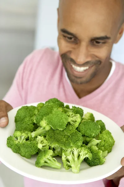 Uomo Mezza Età Che Tiene Piatto Broccoli — Foto Stock