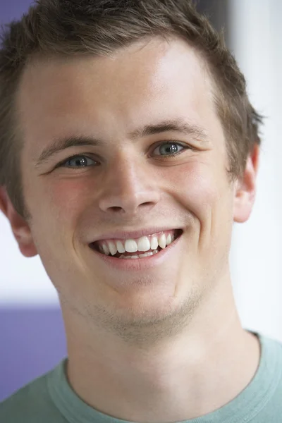 Portrait Of Teenage Boy Smiling — Stock Photo, Image