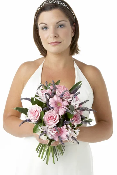 花の花束を保持している花嫁の肖像画 — ストック写真