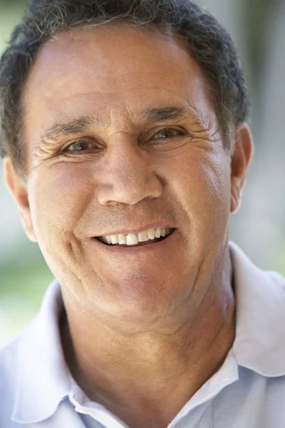 Portrait Of Senior Man Smiling At The Camera — Stock Photo, Image