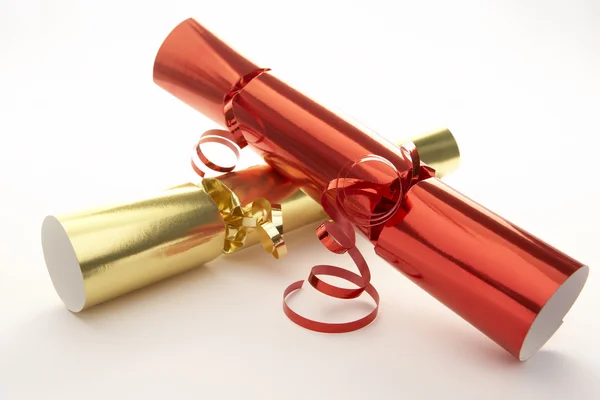 Bolachas de Natal vermelhas e douradas — Fotografia de Stock