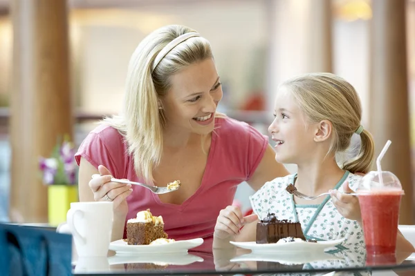 Mother Daughter Having Lunch Together Mall — Stock Photo, Image
