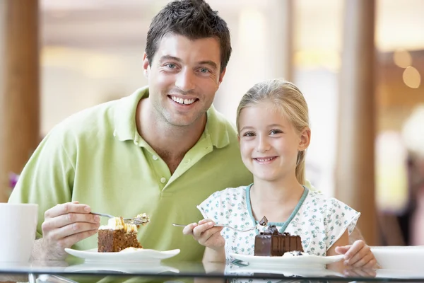 Father Daughter Having Lunch Together Mall — Stock Photo, Image