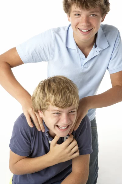 Dois irmãos brincando — Fotografia de Stock