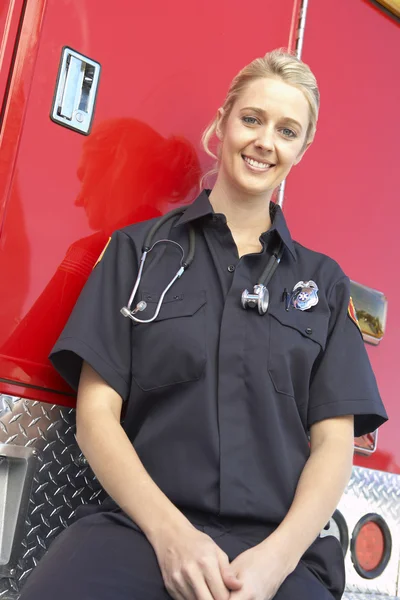 Portrait Femme Ambulancier Paramédical — Photo