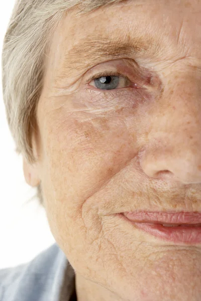 Close-up van oudere vrouw — Stockfoto