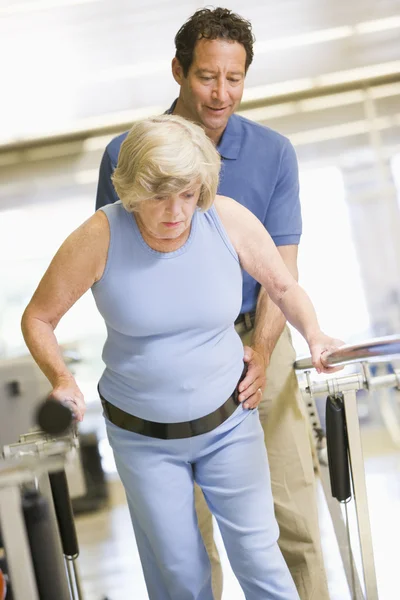 Physiotherapist With Patient In Rehabilitation — Stock Photo, Image