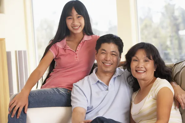Family Sitting Together Home — Stock Photo, Image