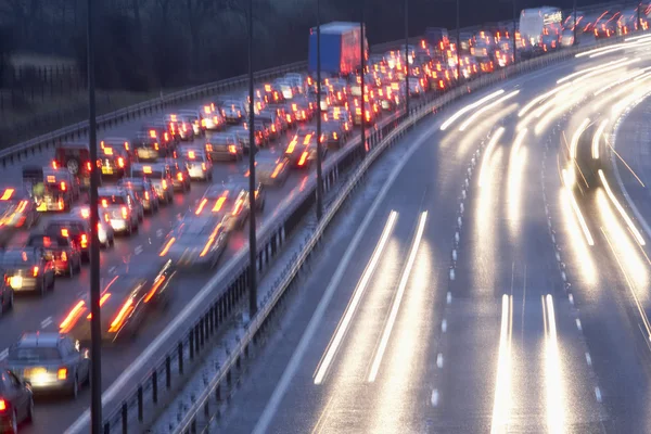 Rückleuchten Und Ampeln Auf Autobahn Verwischt — Stockfoto