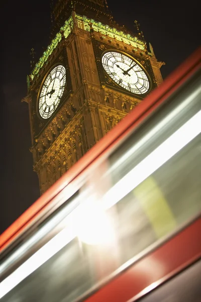 Double Decker Buss Fortkörning Förbi Big Ben London England — Stockfoto