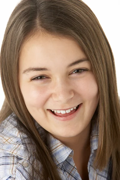 Porträt eines lächelnden jungen Mädchens — Stockfoto
