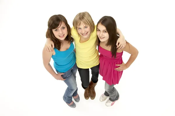Група з трьох молодих дівчат в студії — стокове фото