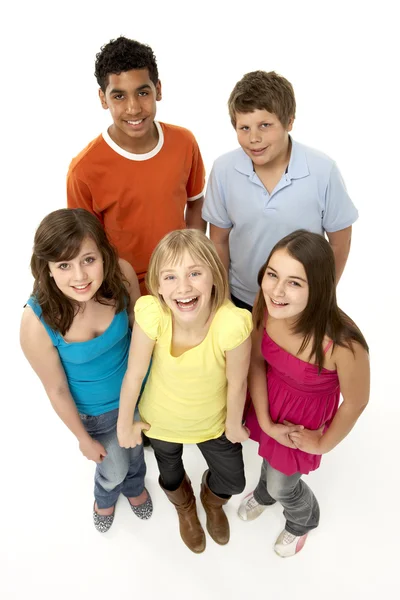 Grupp fem unga barn i studio — Stockfoto
