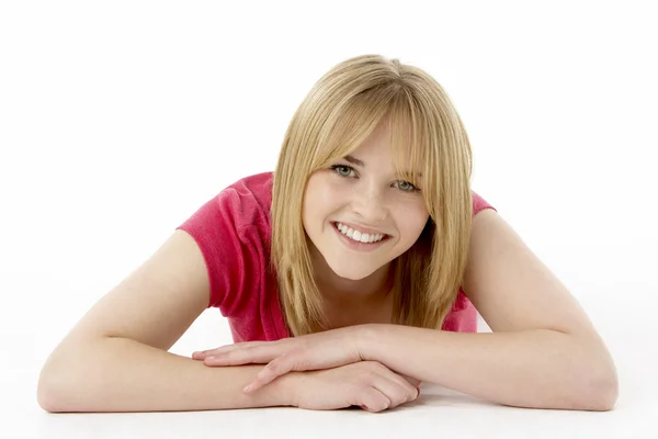 Studio Portret Uśmiechający Się Nastolatka — Zdjęcie stockowe