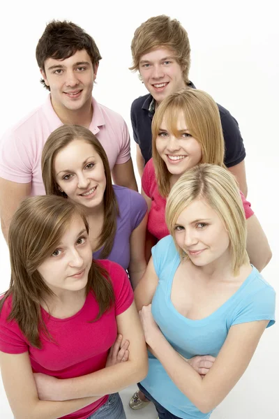 Grupo Adolescentes Amigos Estúdio — Fotografia de Stock