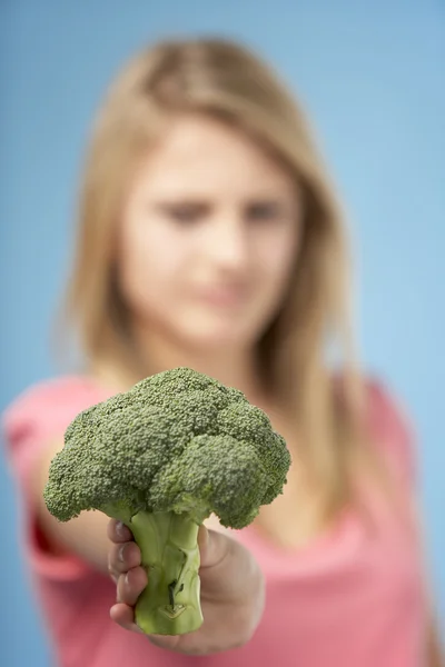 Teenage Girl Holding Fresh Broccoli — Stock Photo, Image