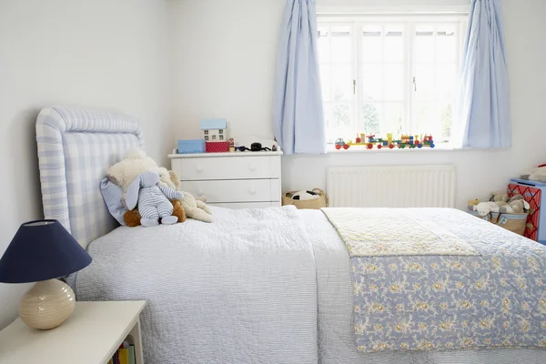 内部的孩子的卧室 — 图库照片