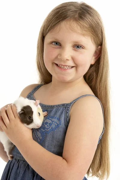Genç kız holding evde beslenen hayvan eskiden şiling şimdi domuz — Stok fotoğraf