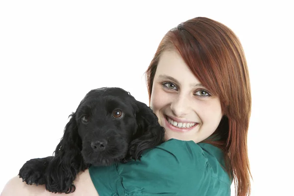Chica Con Negro Spaniel Cachorro —  Fotos de Stock