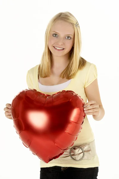 Teenager Mädchen Mit Herzförmigem Luftballon — Stockfoto