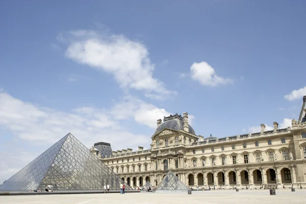 Musee du Louvre, Paryż — Zdjęcie stockowe