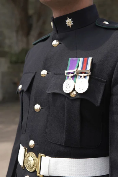 Close-up de soldado em uniforme — Fotografia de Stock