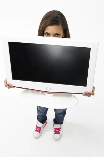 Retrato Sorridente Adolescente Menina Segurando Televisão — Fotografia de Stock