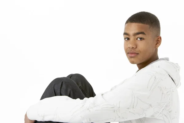 Portret poważne nastoletniego chłopca — Zdjęcie stockowe