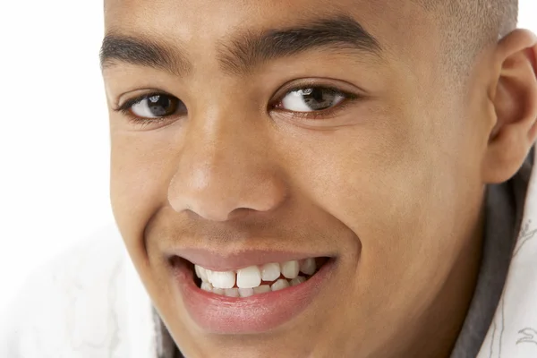 Studio Portrait Of Smiling Teenage Boy — Stock Photo, Image