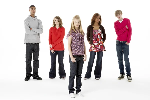 Retrato Completo Estúdio Comprimento Cinco Amigos Adolescentes — Fotografia de Stock