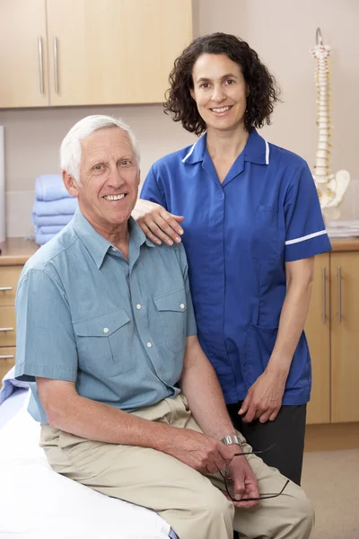 Portrait Male Female Osteopath — Stock Photo, Image