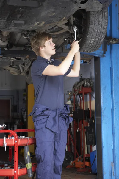 Mechanik Praca Samochód — Zdjęcie stockowe